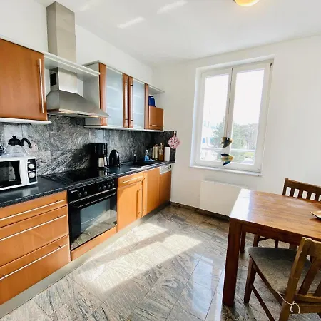 Marthes Seeblick Apartment *